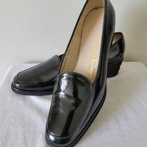 Vintage Women's Ferragamo Black Patent Leather Loafers, Size 7B
